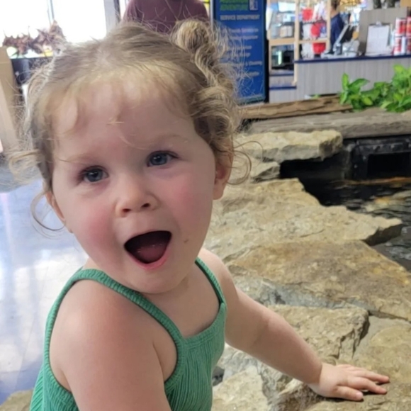 Meet your Posher, Melissa - Picture 6 of 9